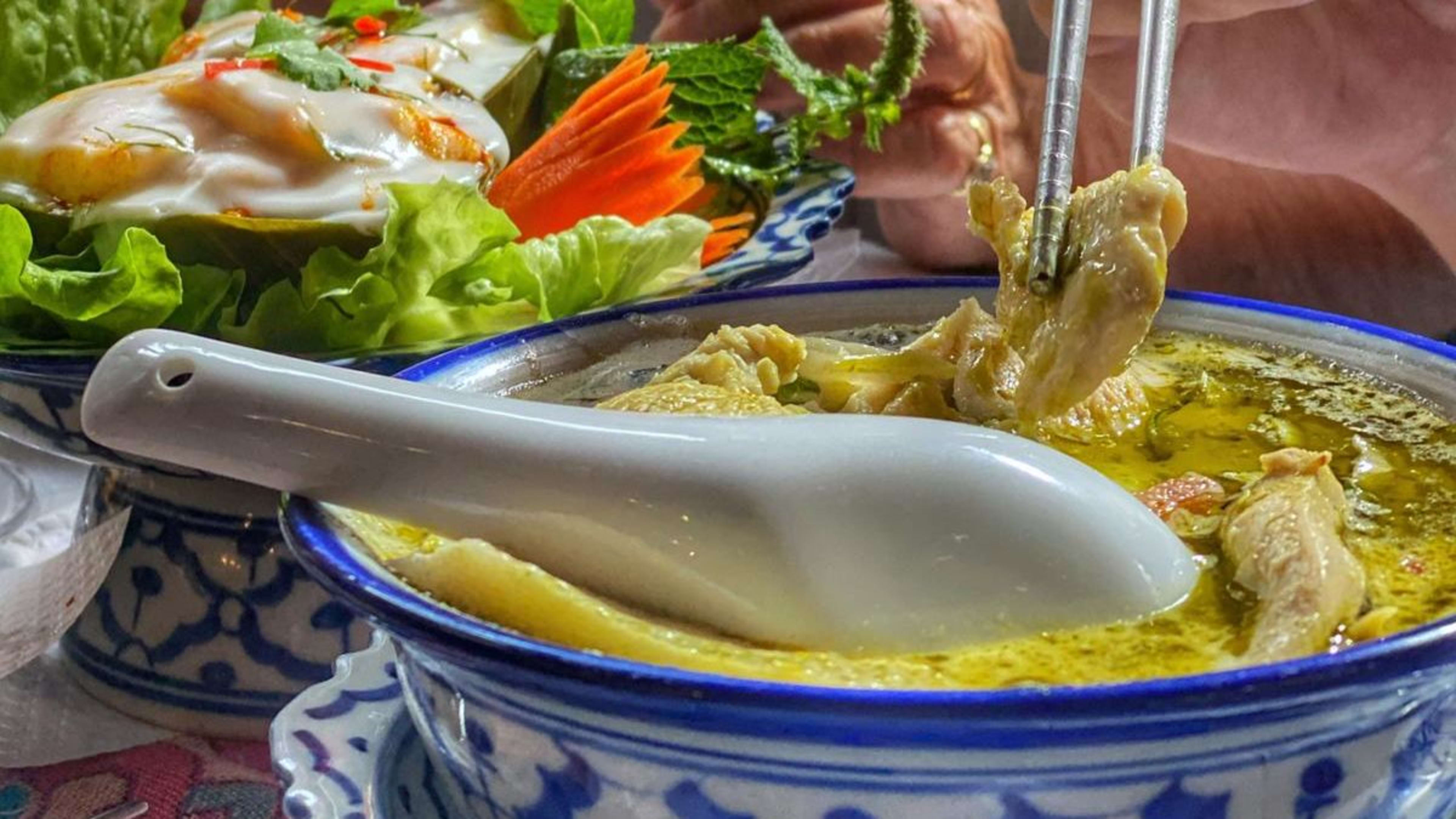 Halal thai restaurants near me