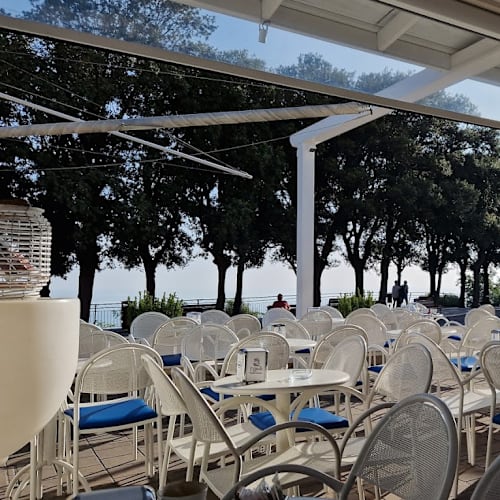 Love Caffe' Centrale, Sirolo