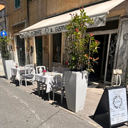 Atelier al Gustavino, Carrara