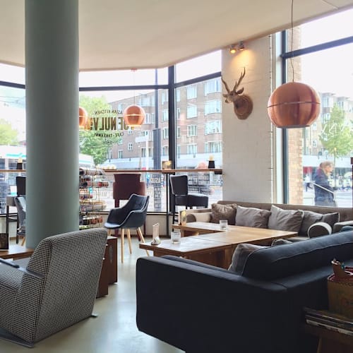 Vijfnulvijf, Amsterdam