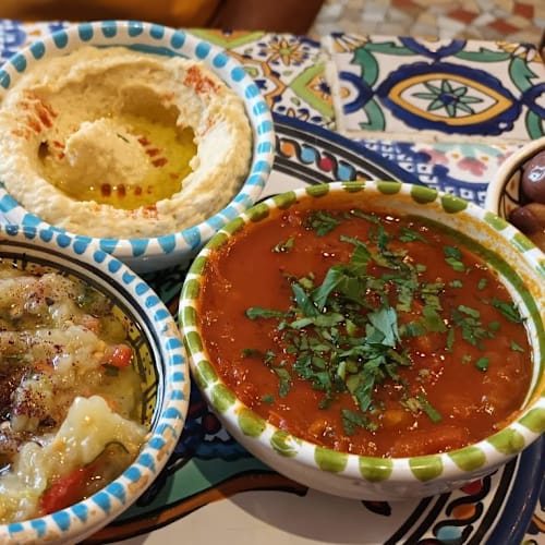 Lyoom Cantine Street Food, Paris
