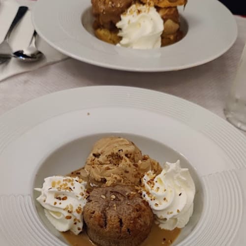 Antoinette à Montmartre, Paris