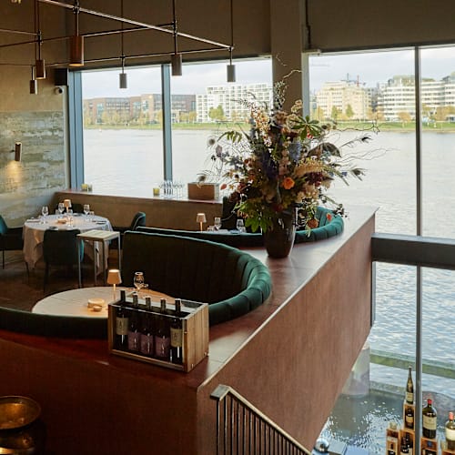 MOS Amsterdam, Amsterdam