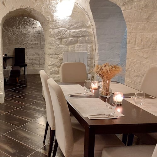 Cellar, Paris