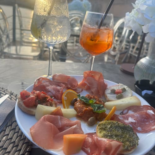 Roncioni Cafe Bistrot Lounge, Pisa