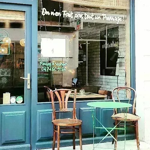 On N'en Fait Pas Tout Un Fromage!, Villefranche-sur-Saône