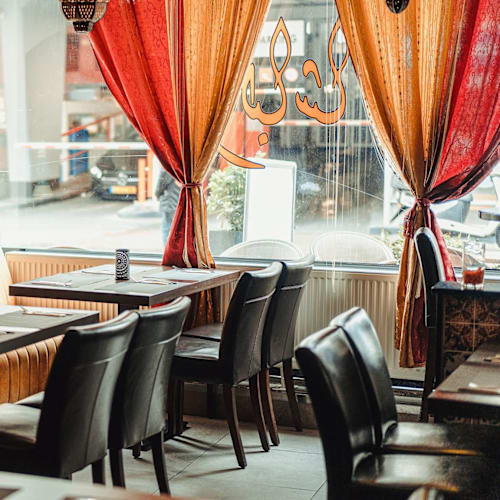 El Basha, Den Haag