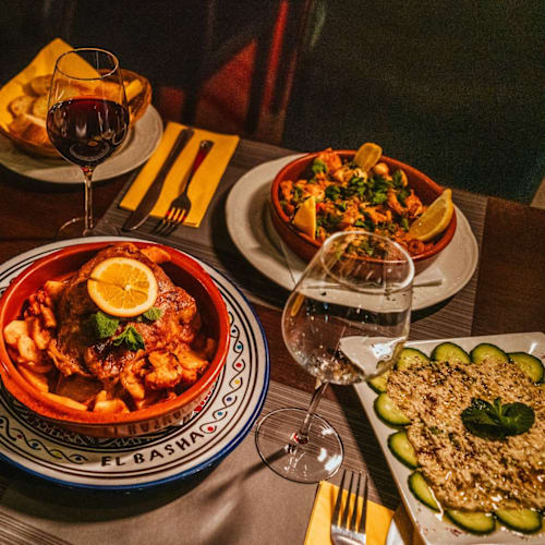 El Basha, Den Haag