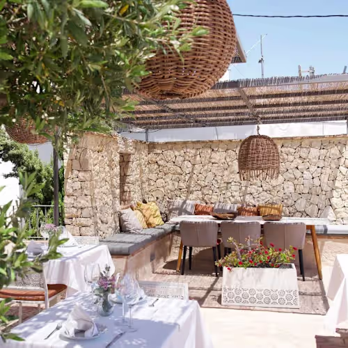 L'Étiquette Altea, Altea