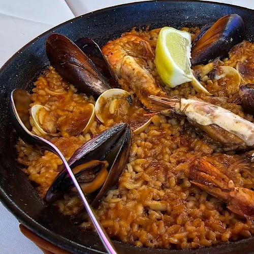 Perlazul, Barcelona