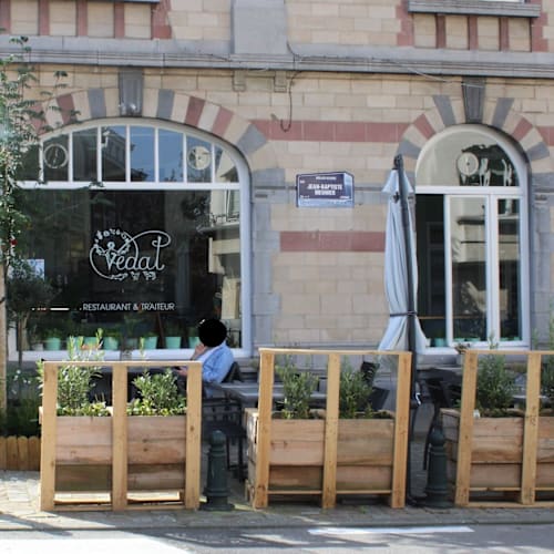 Vedat, Ixelles