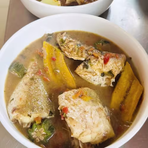 L'incontournable, Paris