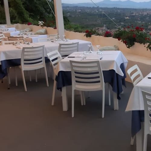 La Vela, Acireale