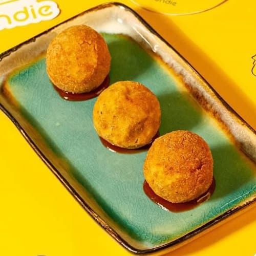 Blondie 84014, Nocera Inferiore
