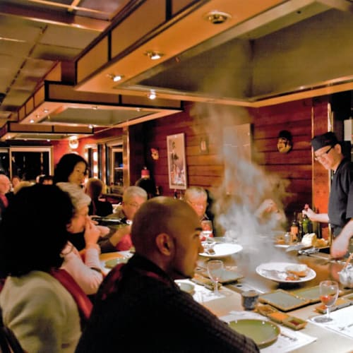 Senbazuru, Hoofddorp