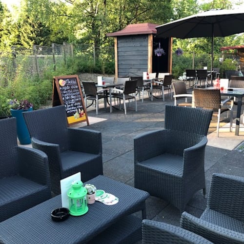 Senbazuru, Hoofddorp