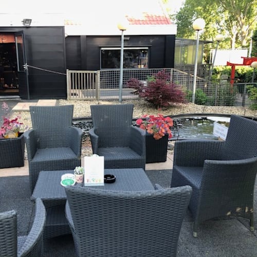 Senbazuru, Hoofddorp