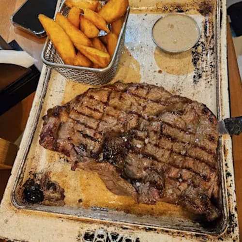 LAVA RESTAURANT, Décines-Charpieu
