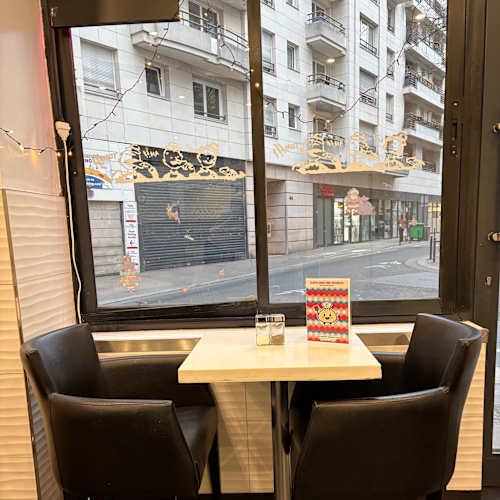 Dumplings And Noodles Népalaise, Paris