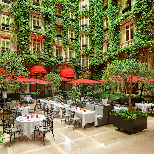 La Cour Jardin – Hôtel Plaza Athénée, Paris