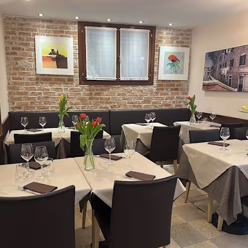 Queen Venice, Venezia