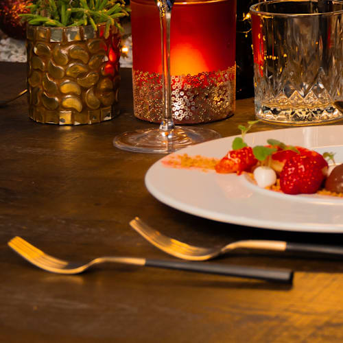 Gastrobar 9, Helden