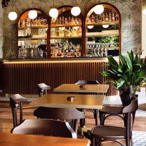 Dhole, Milano