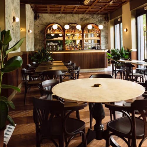 Dhole, Milano