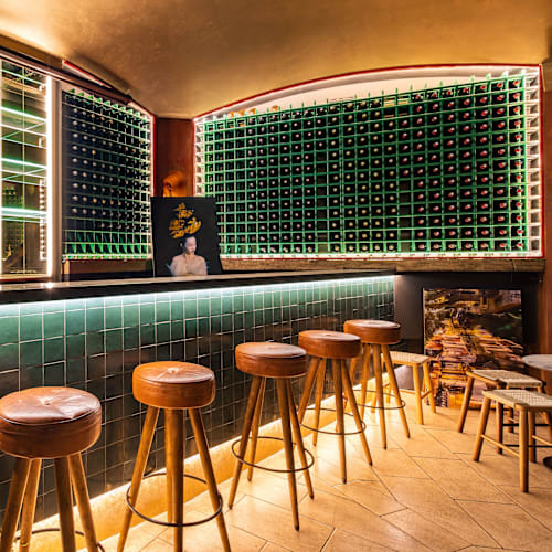 Naï Naï, Paris