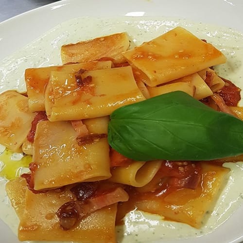 Angeli & Demoni, Modena