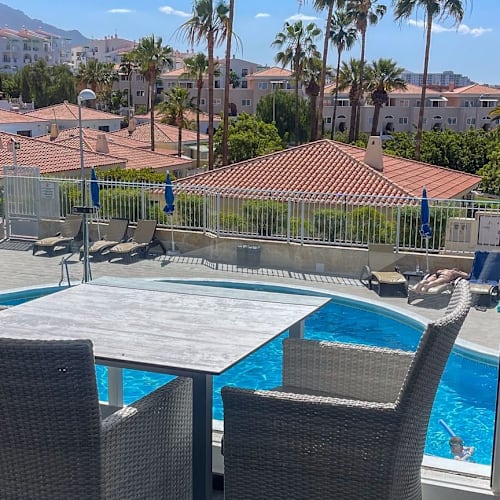 La Terraza en Sueño Azul, Callao Salvaje