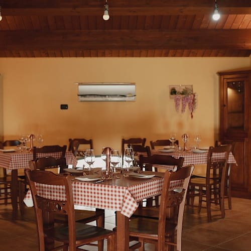 Nonna Ionna · Trattoria Popolare, Taurasi