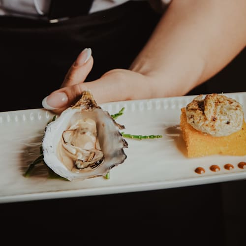 Grand Canyon Steakhouse, Campagnari