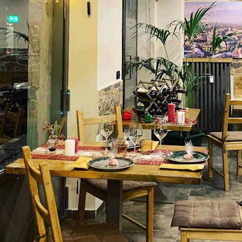 Casa Armenia. Cucina caucasica, Torino