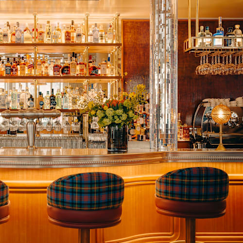 Public House, Paris
