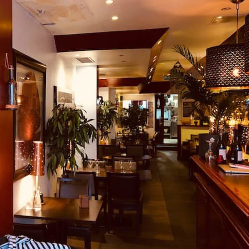 Le Bossu, Paris