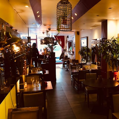 Le Bossu, Paris
