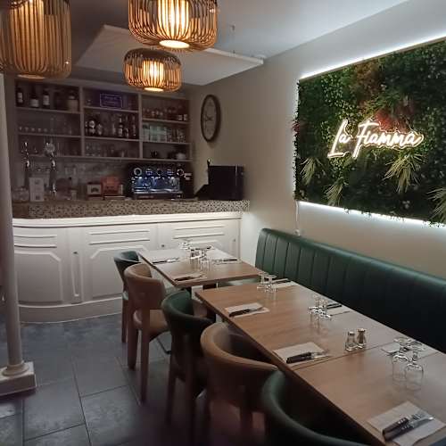 La Fiamma, Courbevoie