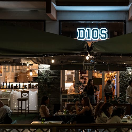 D10s, Roma