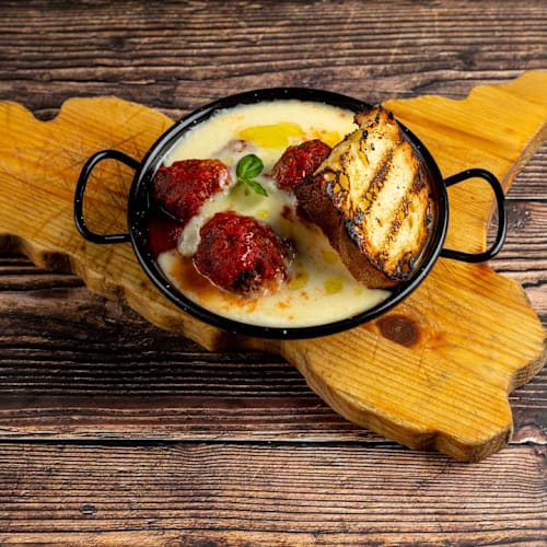 Montesoprano sul Naviglio - Food and Drinks, Milano
