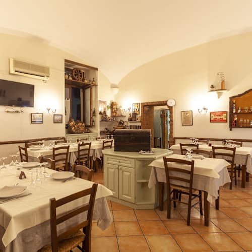 L'osteria, Napoli