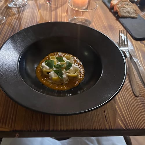 Mesa Restaurant, Latina