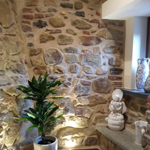 Nangalarruni, Castelbuono