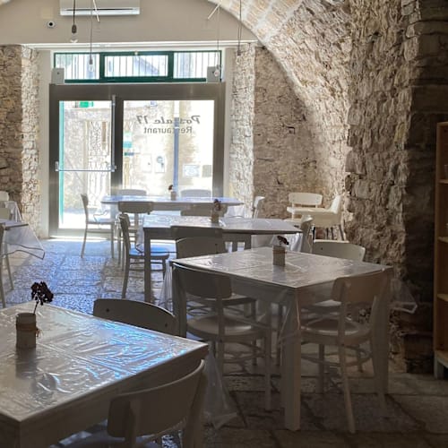 Postale 17 Restaurant , Erice