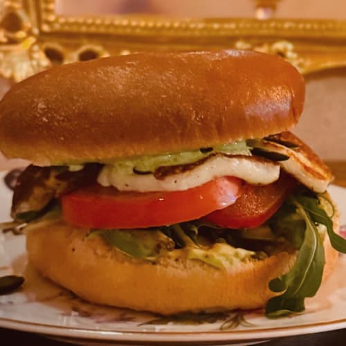 La Cour des artistes, Antibes