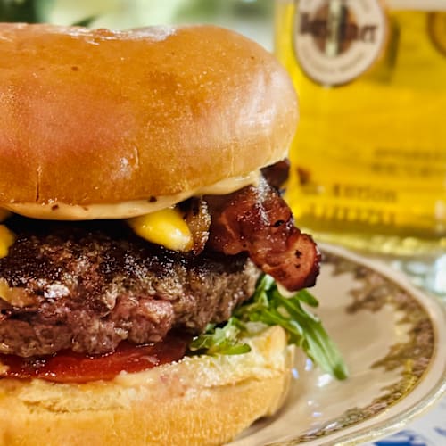 La Cour des artistes, Antibes