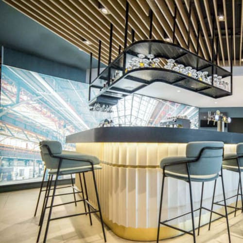 Kitchen and Bar by Courtyard Arcueil, Arcueil