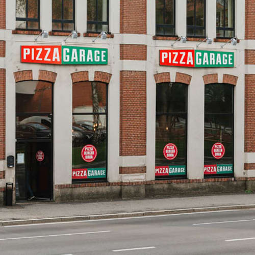 Pizza Garage, Como