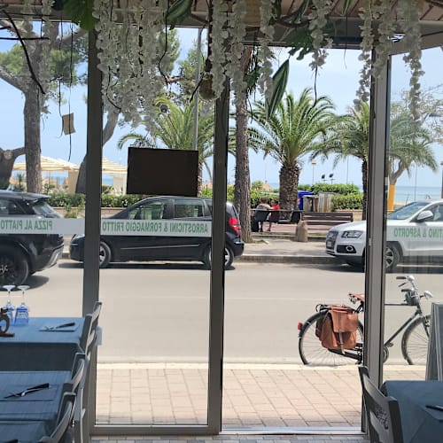 Massimiliano & Giselda, Tortoreto Lido
