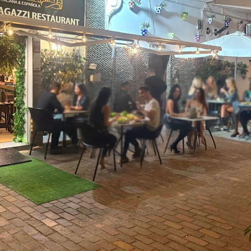 Quei Bravi Ragazzi, Los Cristianos